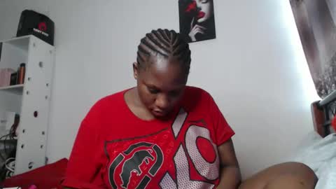 Snapshot of cozy_dion chatting on 10/04/25, 10:57 Erykah online show from 10/04/25, 10:57