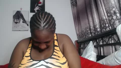 Snapshot of cozy_dion chatting on 10/08/25, 10:18 Erykah online show from 10/08/25, 10:18