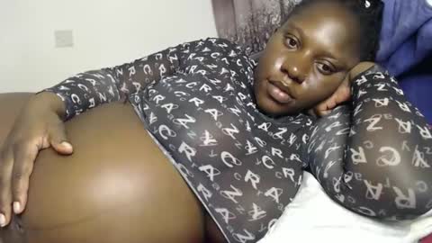 Erykah online show from 02/10/26, 08:13