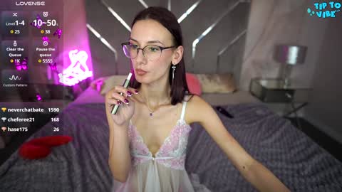 cozymell online show from 02/06/25, 10:48