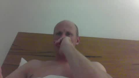 Snapshot of cptduckpants chatting on 12/29/24, 01:06 cptduckpants online show from 12/29/24, 01:06