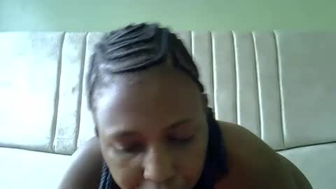 Snapshot of crammy_freaky chatting on 05/13/26, 10:01 crammy_freaky online show from 05/13/26, 10:01