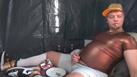 robin online show from 10/31/25, 02:29