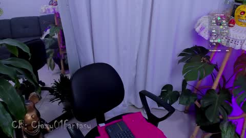 Laura  online show from 12/05/24, 08:55