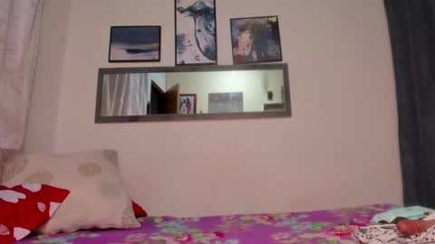 SOFIA  . I dont have any social networks except INSTAGRAM SNAPCHAT and ONLYFANS Everything else is fake dont believe it online show from 01/12/25, 09:51