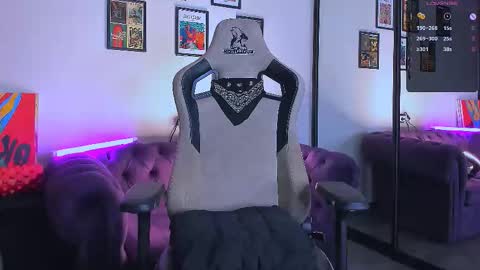    online show from 09/17/25, 10:28