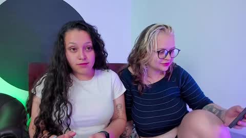 Snapshot of crazy_cakes_ chatting on 12/02/24, 03:25 Lexie Rose online show from 12/02/24, 03:25