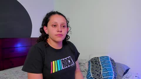 Snapshot of crazy_cakes_ chatting on 12/07/24, 04:09 Lexie Rose online show from 12/07/24, 04:09