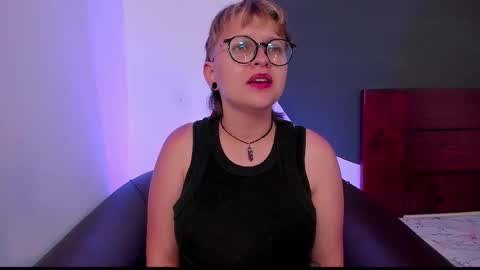 Snapshot of crazy_cakes_ chatting on 02/24/25, 02:40 Lexie Rose online show from 02/24/25, 02:40