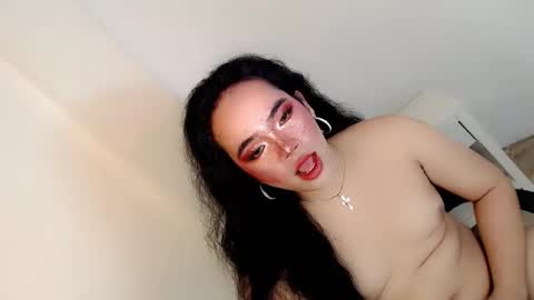 Snapshot of crazy_vixen chatting on 12/24/24, 07:44 Hot Ayisha online show from 12/24/24, 07:44