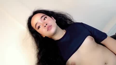 Snapshot of crazy_vixen chatting on 01/02/25, 08:17 Hot Ayisha online show from 01/02/25, 08:17
