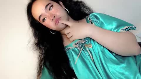 Snapshot of crazy_vixen chatting on 01/13/25, 08:15 Hot Ayisha online show from 01/13/25, 08:15