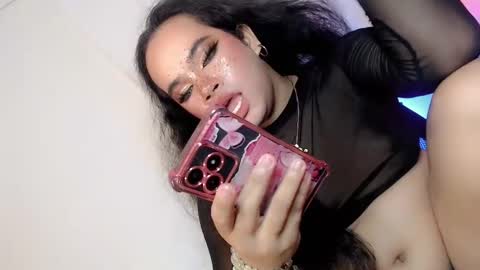 Snapshot of crazy_vixen chatting on 02/25/25, 07:03 Hot Ayisha online show from 02/25/25, 07:03