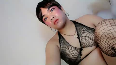 Snapshot of crazy_vixen chatting on 03/12/25, 09:03 Hot Ayisha online show from 03/12/25, 09:03