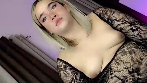 Hot Ayisha online show from 02/11/26, 08:14
