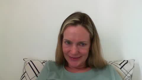 Snapshot of crazyanny chatting on 12/29/24, 06:05 Anny online show from 12/29/24, 06:05