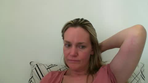 Snapshot of crazyanny chatting on 01/02/25, 05:50 Anny online show from 01/02/25, 05:50