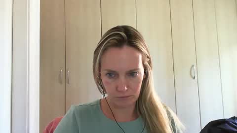 Snapshot of crazyanny chatting on 01/03/25, 11:57 Anny online show from 01/03/25, 11:57