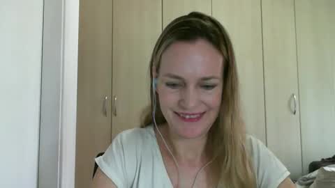 Snapshot of crazyanny chatting on 01/30/25, 10:50 Anny online show from 01/30/25, 10:50