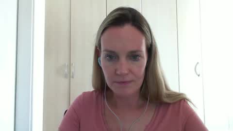 Snapshot of crazyanny chatting on 02/12/25, 05:16 Anny online show from 02/12/25, 05:16