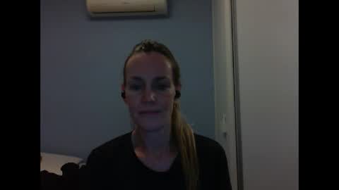 Snapshot of crazyanny chatting on 09/11/25, 11:05 Anny online show from 09/11/25, 11:05