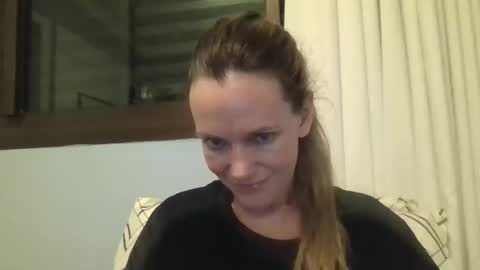 Snapshot of crazyanny chatting on 09/13/25, 12:21 Anny online show from 09/13/25, 12:21