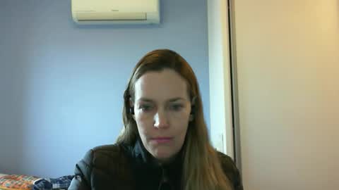 Snapshot of crazyanny chatting on 09/15/25, 10:48 Anny online show from 09/15/25, 10:48