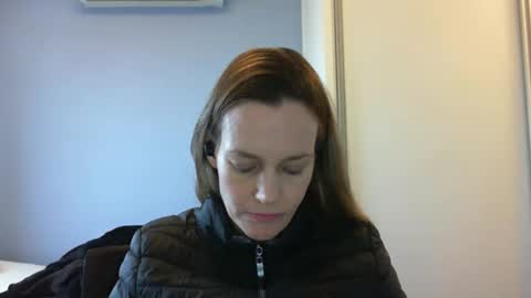 Snapshot of crazyanny chatting on 09/25/25, 10:52 Anny online show from 09/25/25, 10:52