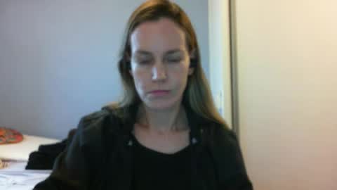 Snapshot of crazyanny chatting on 10/02/25, 10:44 Anny online show from 10/02/25, 10:44