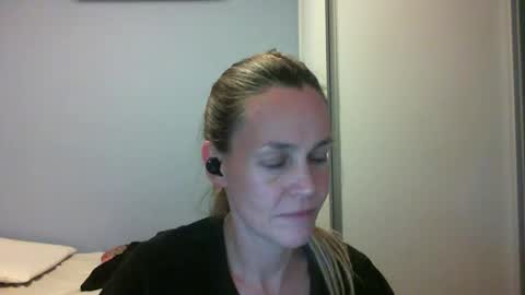 Snapshot of crazyanny chatting on 10/20/25, 12:55 Anny online show from 10/20/25, 12:55