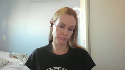 Anny online show from 03/16/26, 10:52