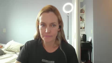 Anny online show from 04/07/26, 12:05