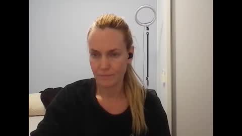 Anny online show from 05/16/26, 12:29