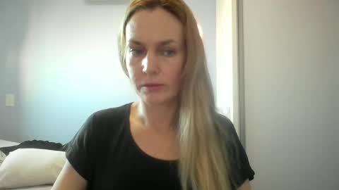 Anny online show from 07/02/26, 10:54