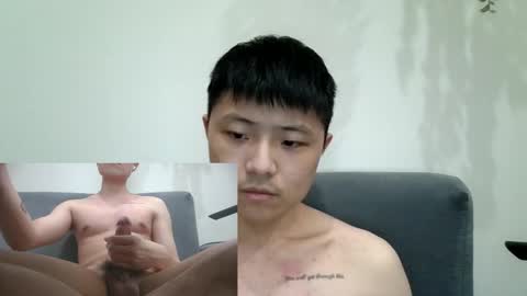 Snapshot of crazyasian2024 chatting on 10/17/25, 11:13 feetlover HongKong online show from 10/17/25, 11:13