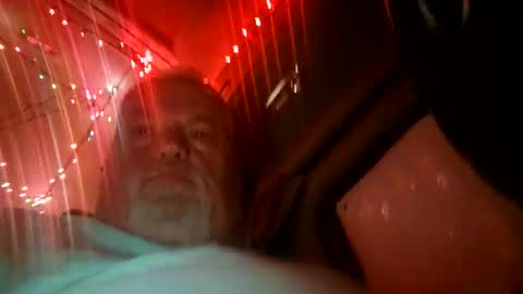 crazybob2001 online show from 11/02/25, 07:55