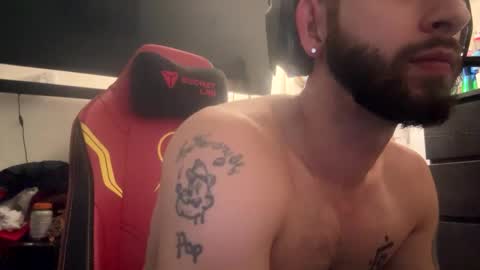 Snapshot of crazydill28 chatting on 09/18/25, 09:39 crazydill28 online show from 09/18/25, 09:39