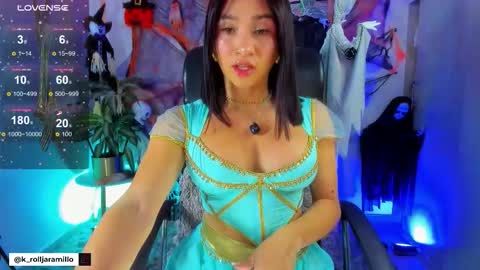 Snapshot of crazydollforsex chatting on 10/18/25, 08:31 crazydollforsex online show from 10/18/25, 08:31