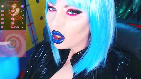 Roxy online show from 11/30/25, 02:10