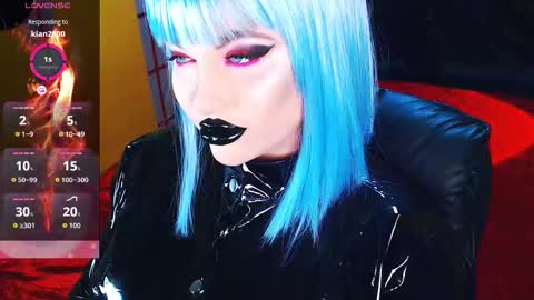 Roxy online show from 03/18/26, 01:25