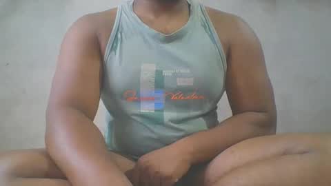 Snapshot of crazzy_booy chatting on 05/01/26, 02:27 crazzy_booy online show from 05/01/26, 02:27