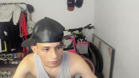 Snapshot of crazzy_master1 chatting on 04/22/26, 06:42 crazzy_master1 online show from 04/22/26, 06:42