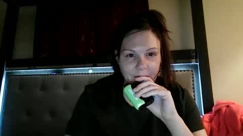 creammenow1229 online show from 01/27/25, 12:01