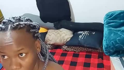 creamyhub online show from 10/21/25, 06:58