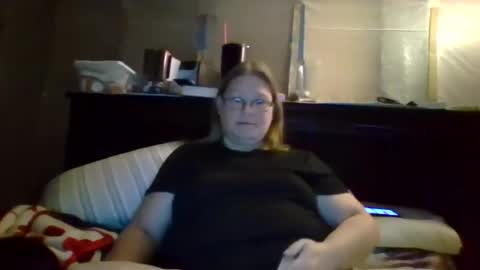 Snapshot of creamymadona chatting on 02/12/25, 03:18 Heather online show from 02/12/25, 03:18