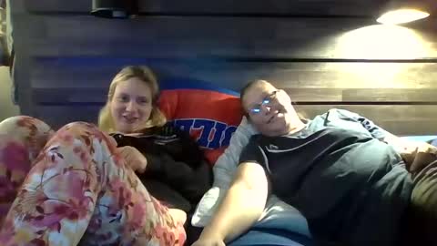 Snapshot of creamymadona chatting on 09/25/25, 08:34 Heather online show from 09/25/25, 08:34