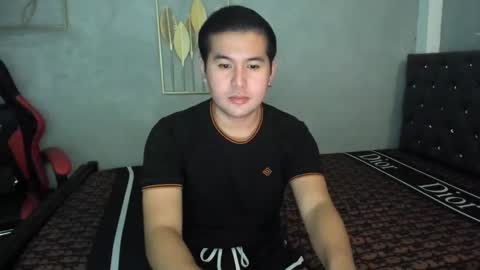 Snapshot of creamynow chatting on 12/13/24, 12:39 BareCreamyCum online show from 12/13/24, 12:39