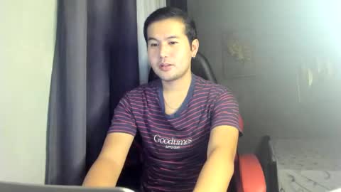 Snapshot of creamynow chatting on 12/22/24, 12:38 BareCreamyCum online show from 12/22/24, 12:38