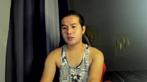 Snapshot of creamynow chatting on 12/29/24, 12:45 BareCreamyCum online show from 12/29/24, 12:45