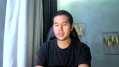 Snapshot of creamynow chatting on 01/02/25, 08:35 BareCreamyCum online show from 01/02/25, 08:35